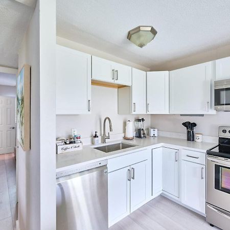 Grand 2 Bedroom On The Intracoastal Ривиера Бийч Екстериор снимка