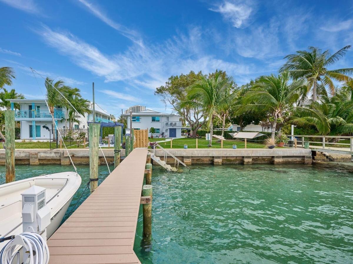 Grand 2 Bedroom On The Intracoastal Ривиера Бийч Екстериор снимка